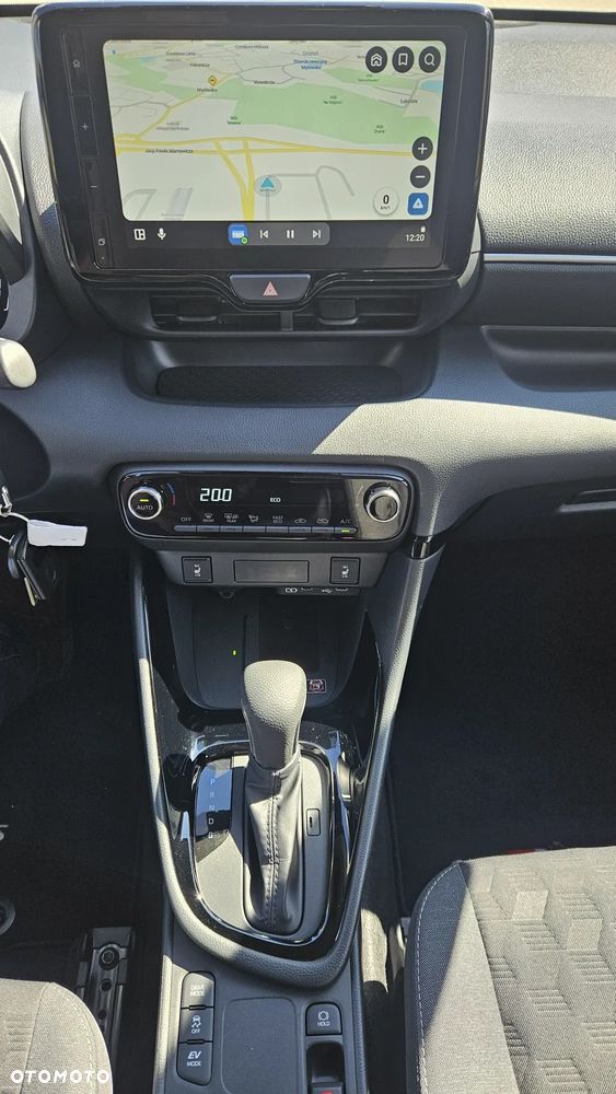 Toyota Yaris Hybrid 1.5 Style - 12