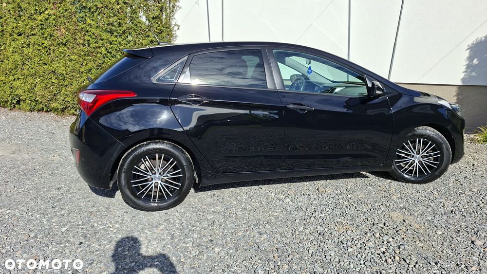 Hyundai i30 1.4 Fifa World Cup Edition - 35