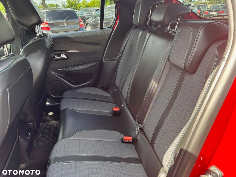 Peugeot 208 PureTech 100 Allure - 13