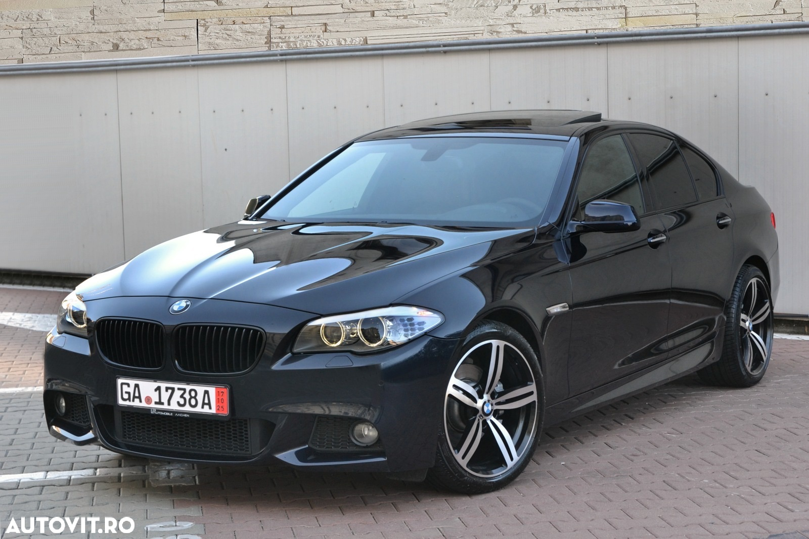 BMW Seria 5 520d xDrive - 2