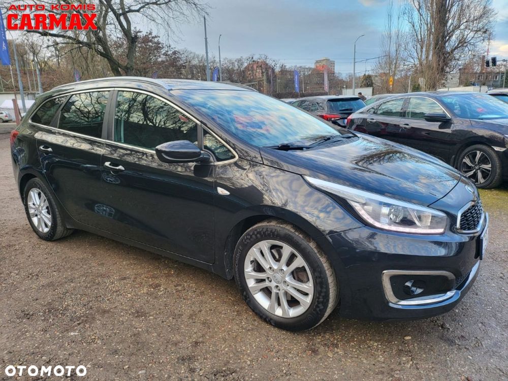 Kia Ceed 1.6 CRDi 136 ISG Platinum Edition - 9