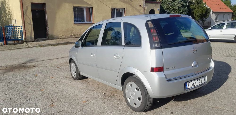 Opel Meriva - 8