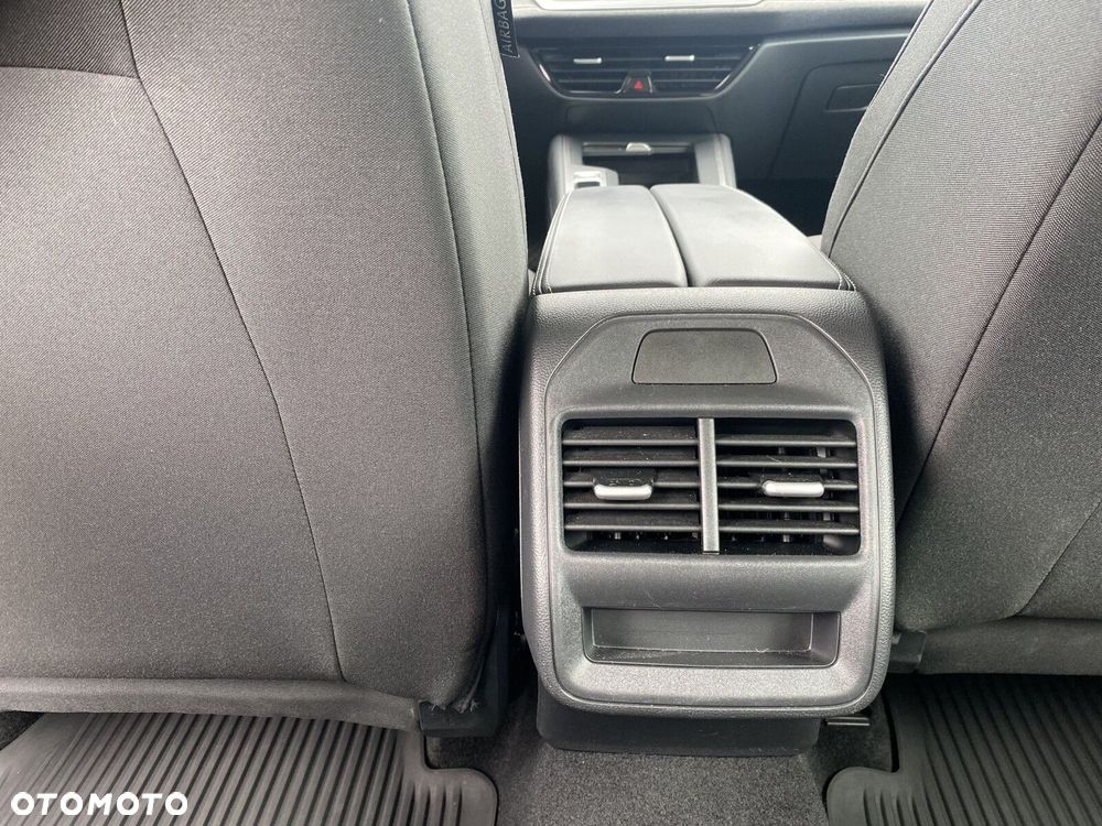 Volkswagen Passat Variant - 12