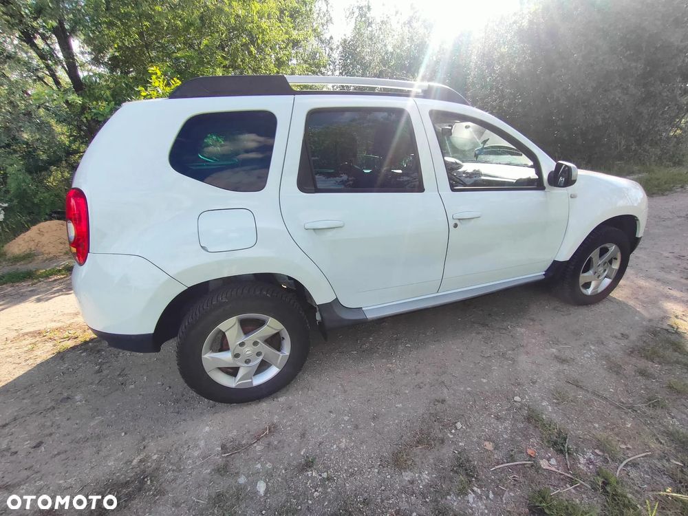 Dacia Duster 1.6 SCe Laureate 4x4 S&S - 11