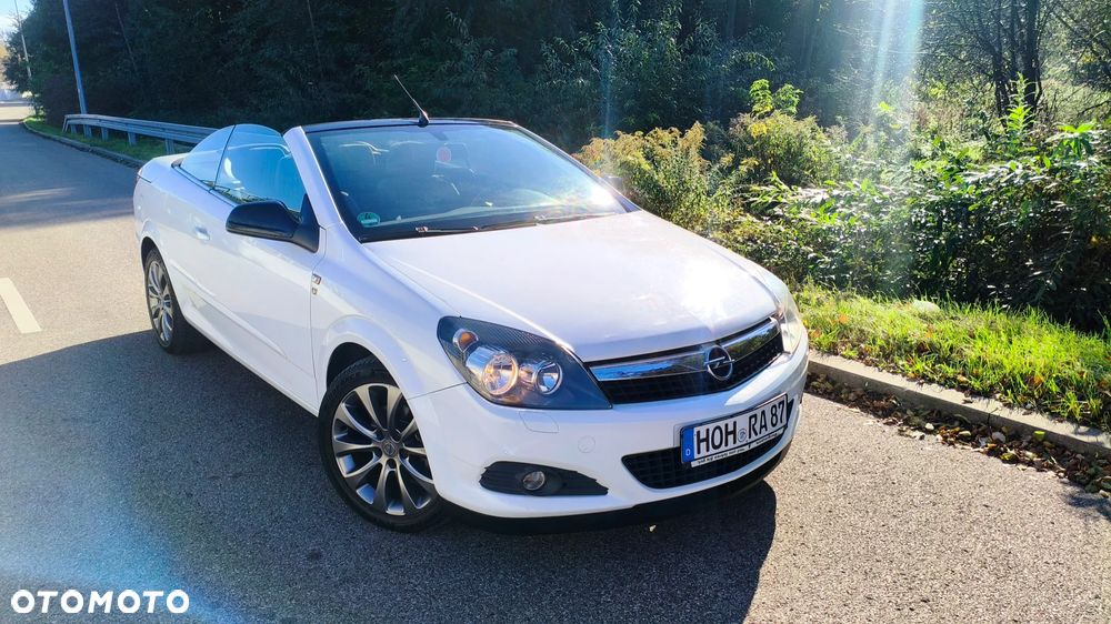 Opel Astra 1.8 Edition 111 Jahre - 14