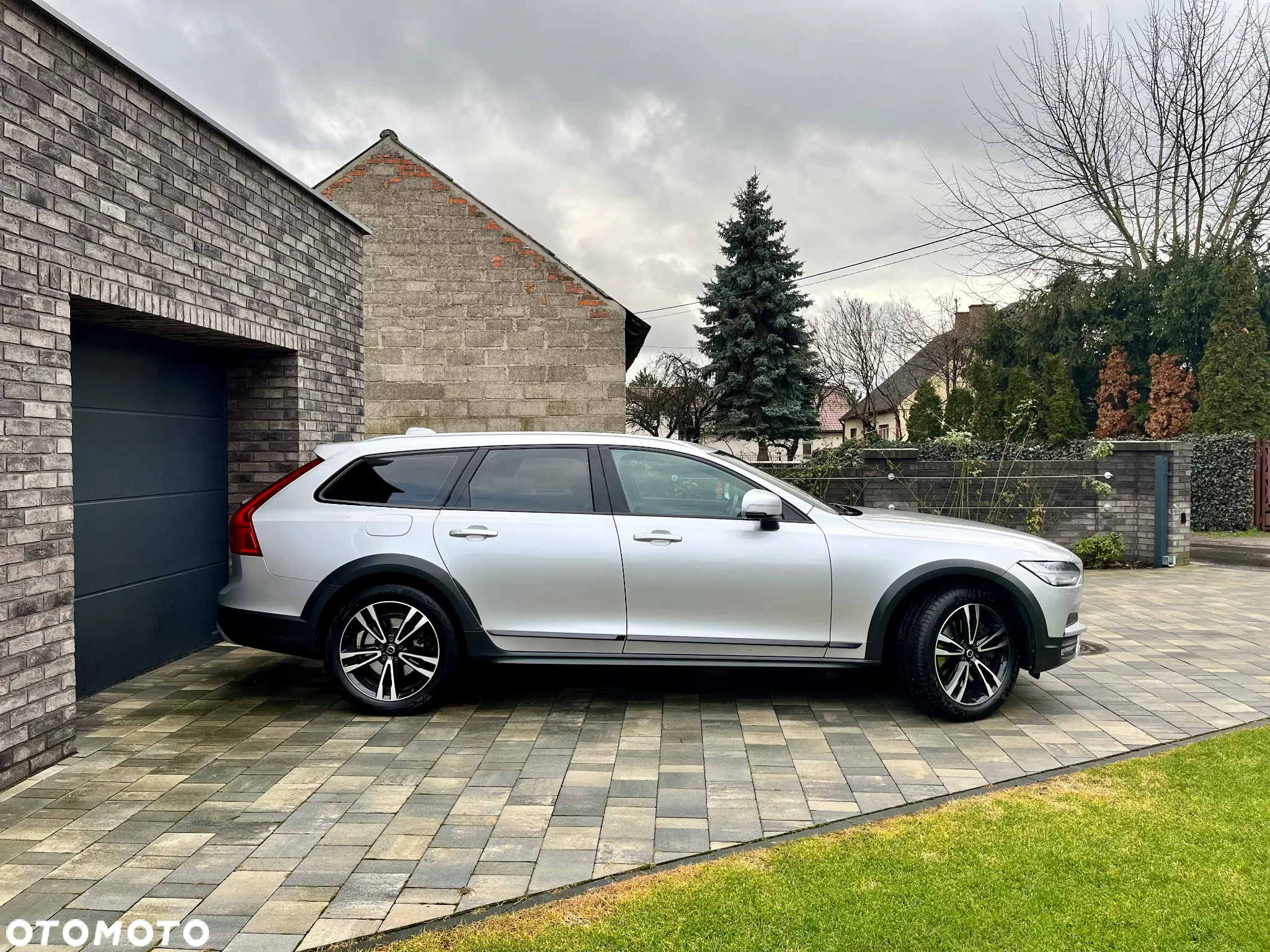 Volvo V90 Cross Country D4 SCR AWD Pro - 5