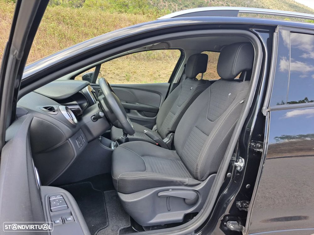 Renault Clio Break - 12