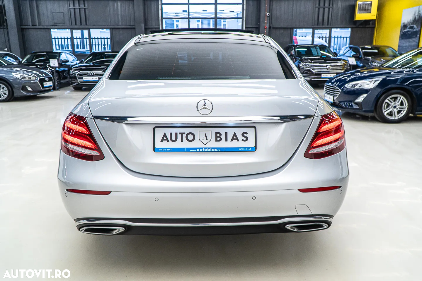 Mercedes-Benz E 220 d 9G-TRONIC Avantgarde - 27