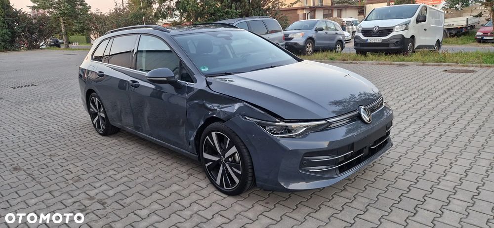 Volkswagen Golf 1.5 eTSI OPF DSG Style - 2