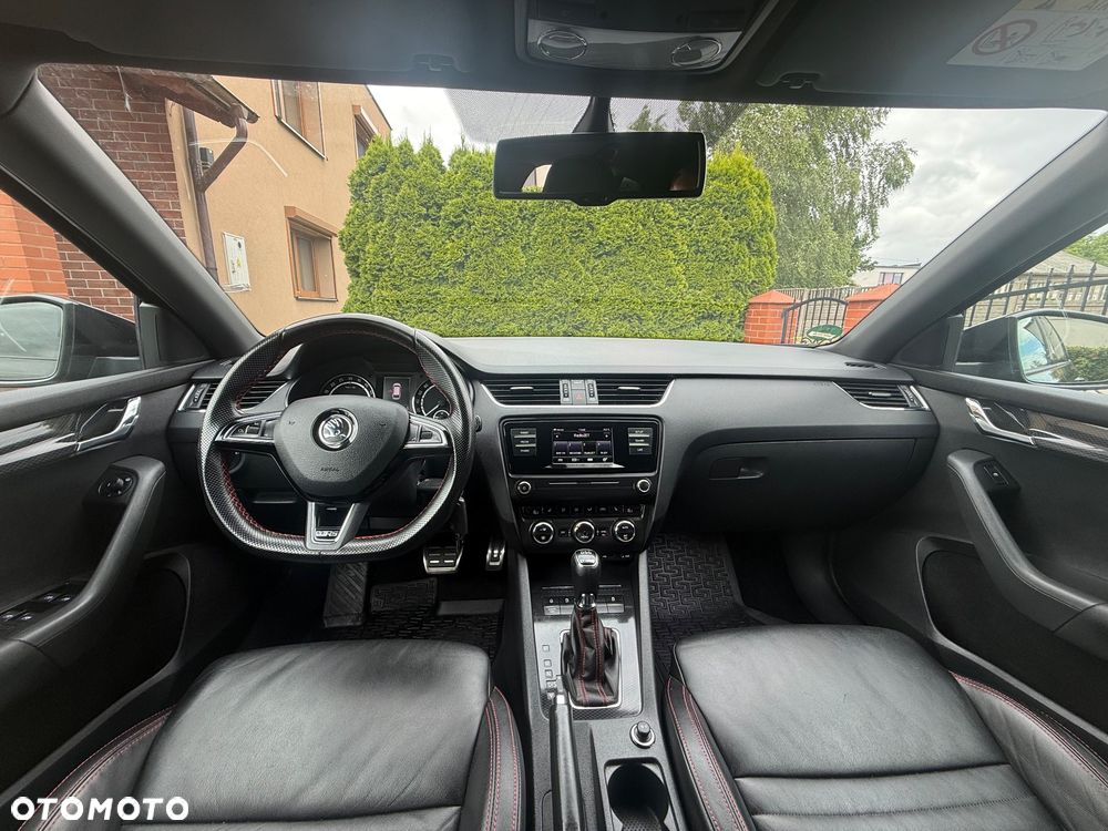 Skoda Octavia 2.0 TDI DSG RS - 31