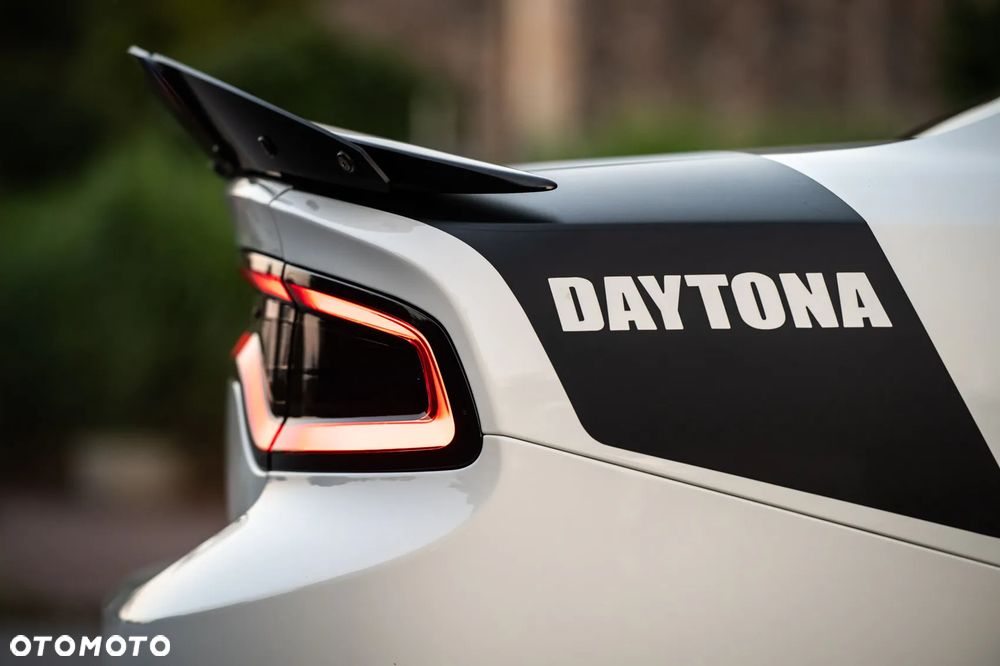 Dodge Charger 5.7 R/T Daytona - 11