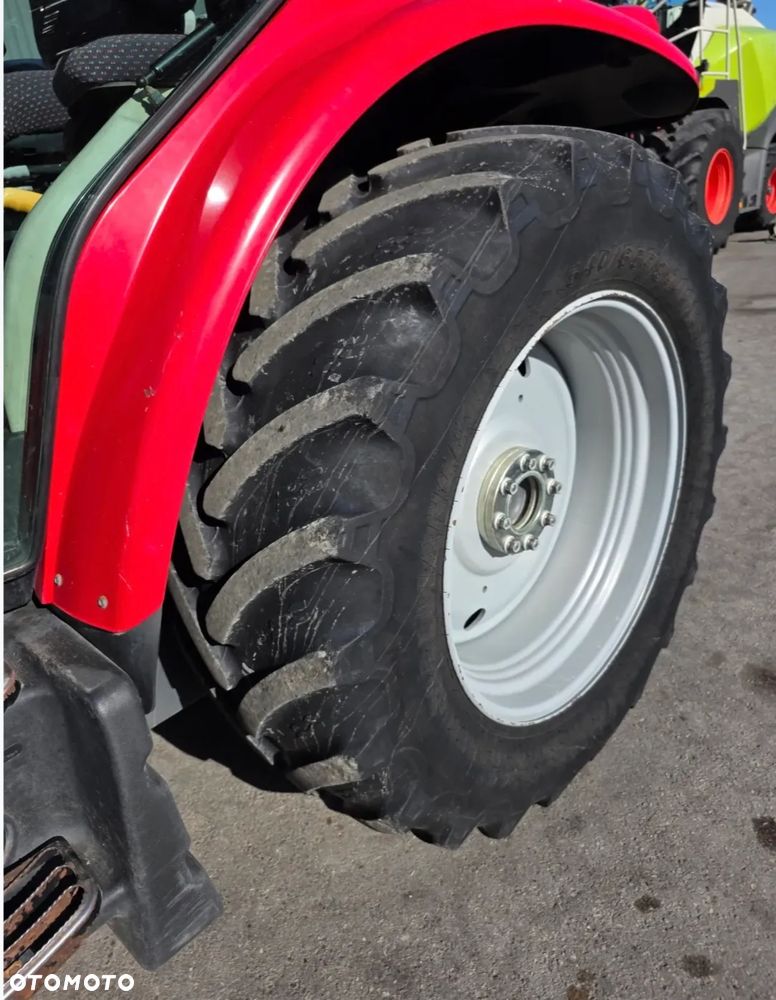 Massey Ferguson 5712 SL Dyna 4 - 17