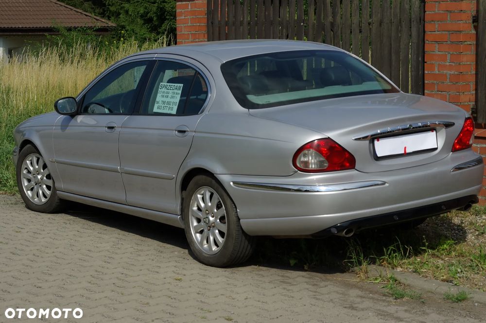 Jaguar X-Type 2.5 V6 4x4 - 1