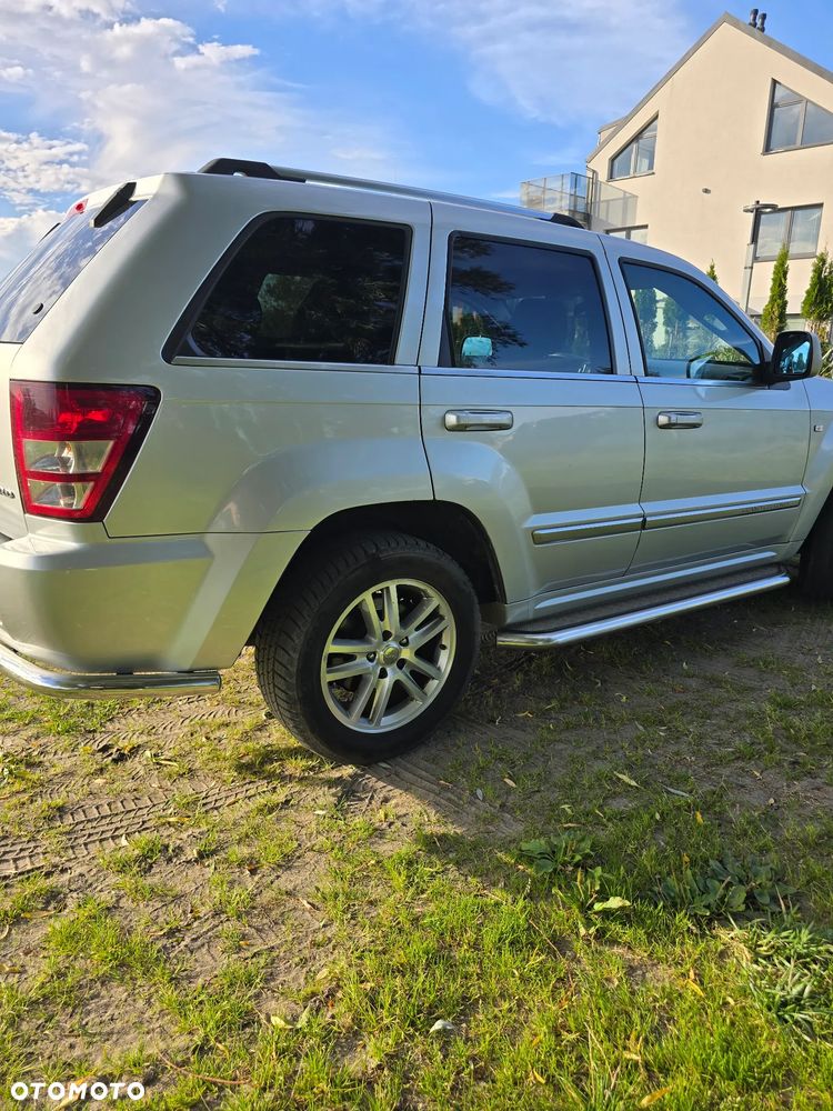 Jeep Grand Cherokee 2009 photo 4