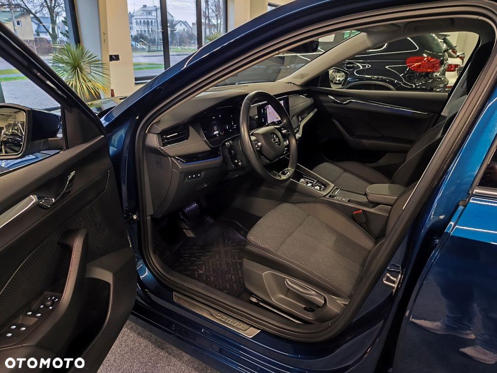 Skoda Octavia 2.0 TDI DSG Exclusive - 6