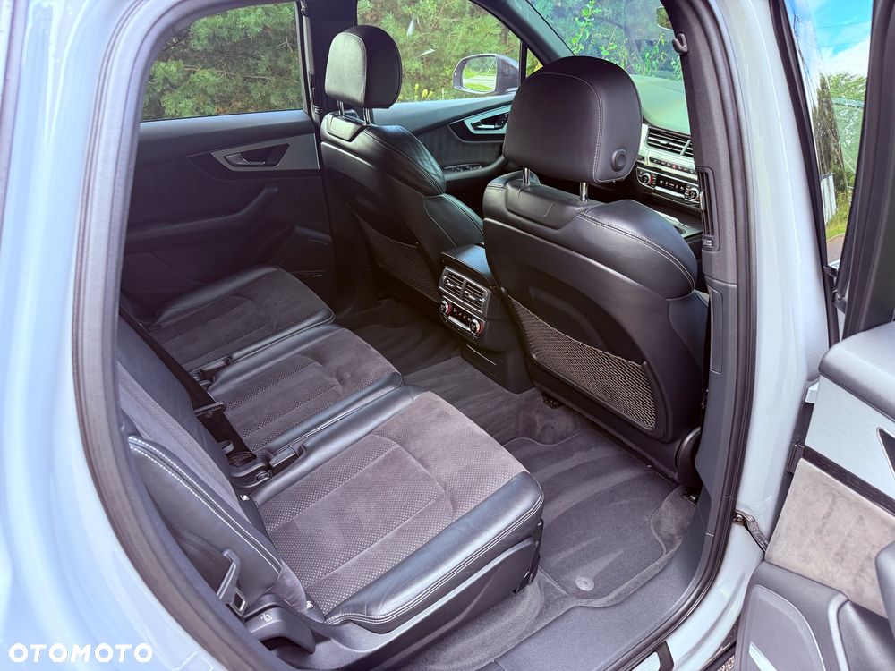 Audi Q7 - 18