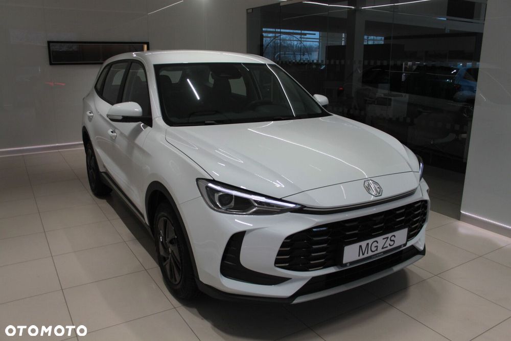 MG ZS Hybrid+ - 6