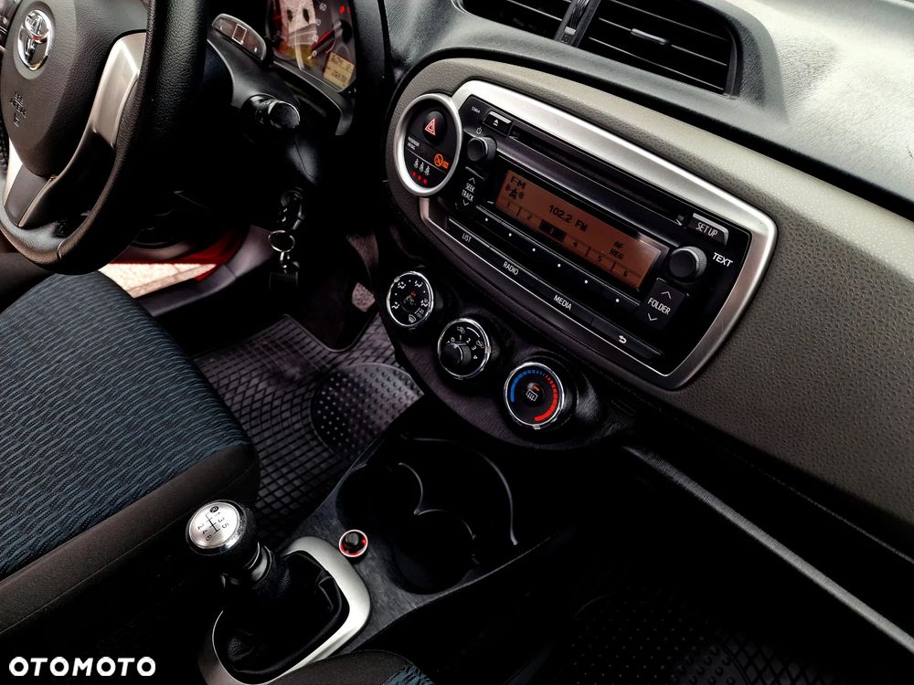 Toyota Yaris 1.4 D-4D Luna EU5 - 14