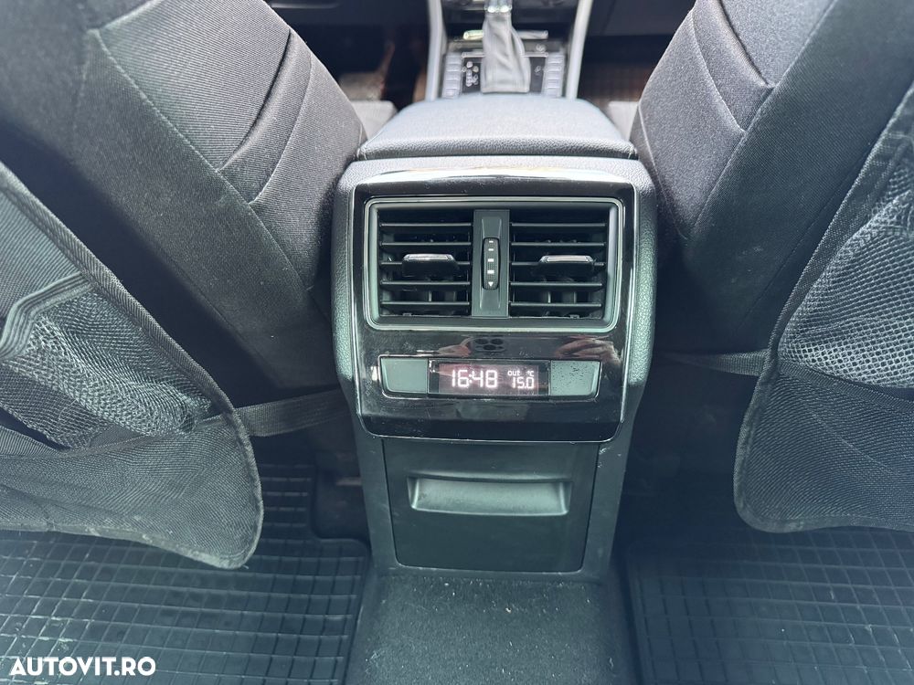 Skoda Superb 2.0 TDI DSG Ambition - 22