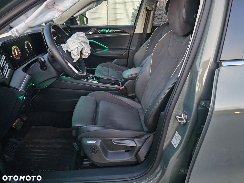 Volkswagen Tiguan 1.5 eTSI Elegance DSG - 24