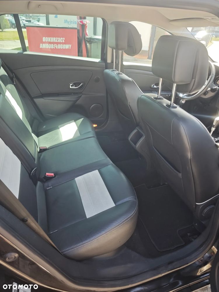 Renault Megane 1.5 dCi Limited EDC - 14