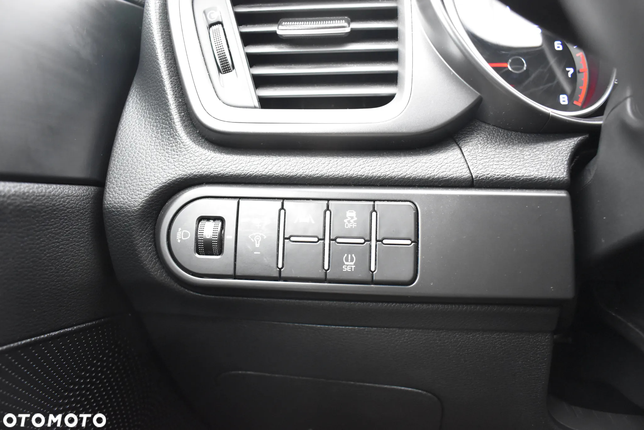 Kia Ceed 1.0 T-GDI S - 24