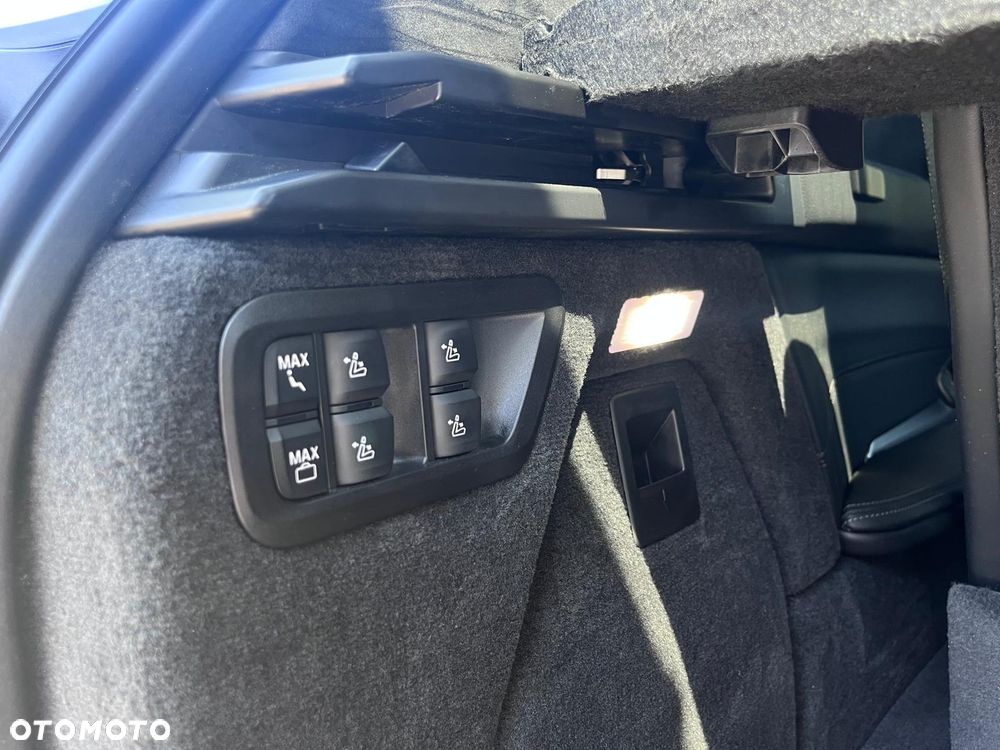 BMW X7 xDrive40d mHEV sport - 33