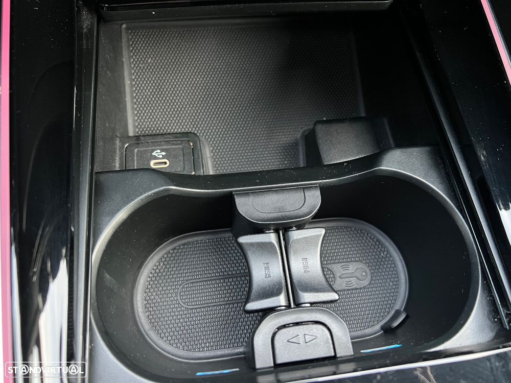 Mercedes-Benz EQA 300 4Matic - 16