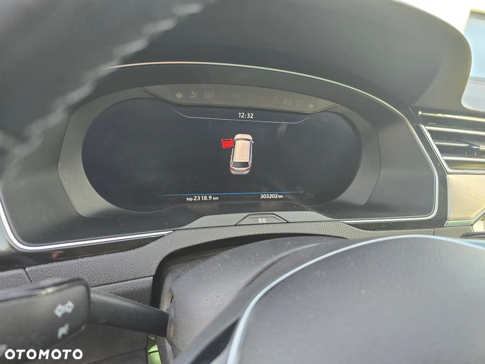 Volkswagen Passat - 6