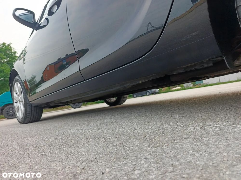 Opel Astra 1.4 Turbo 150 Jahre - 11