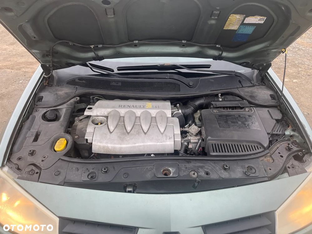 Renault Megane 1.6 Confort Authentique - 9