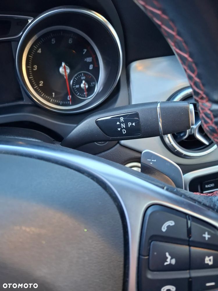 Mercedes-Benz CLA 200 7G-DCT - 19