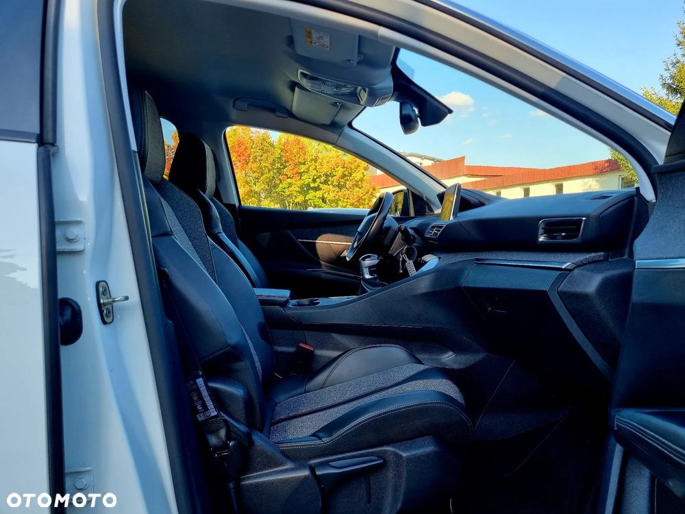 Peugeot 3008 1.5 BlueHDi Allure S&S - 13