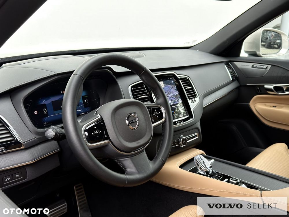 Volvo XC 90 - 25