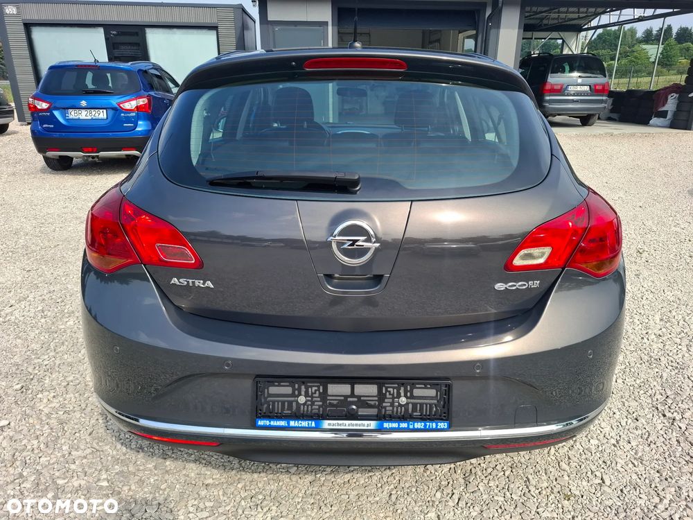 Opel Astra 1.6 Innovation 110 Jahre - 15