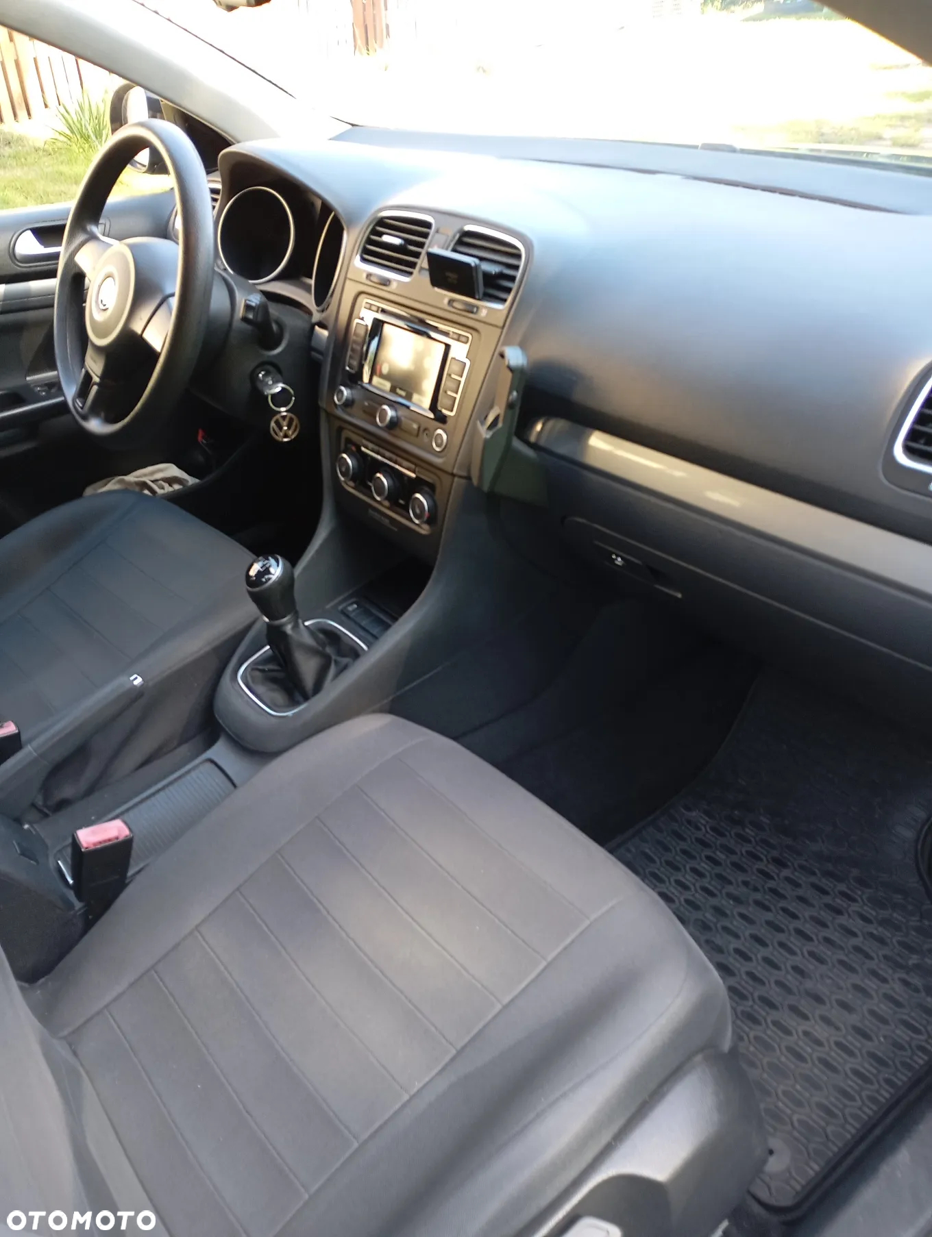 Volkswagen Golf VI 1.6 TDI BlueMot Comfortline - 13