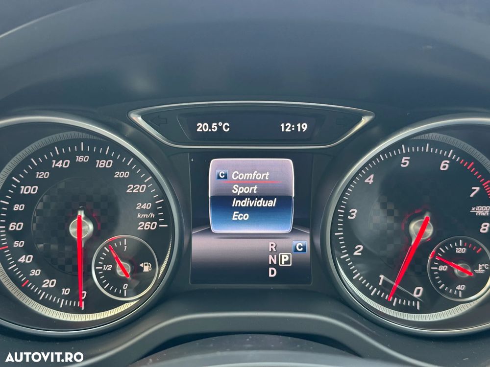 Mercedes-Benz A 180 7G-DCT AMG Line - 23