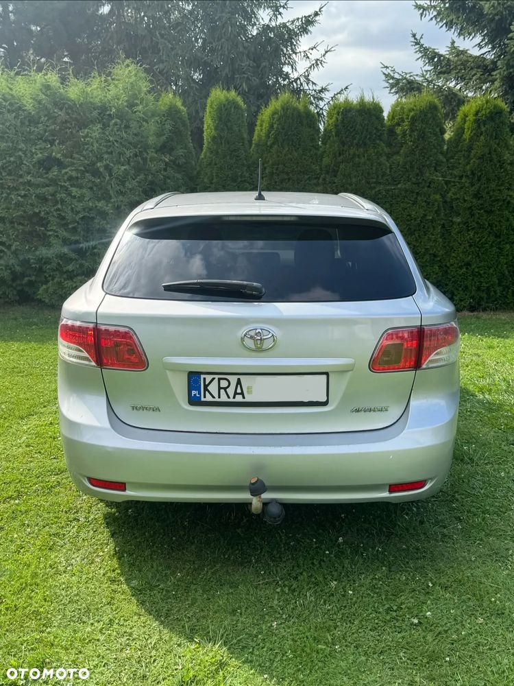 Toyota Avensis 2.0 D-4D Sol - 4