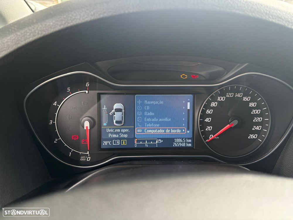 Ford S-Max 2.0 TDCi Titanium 7L - 19