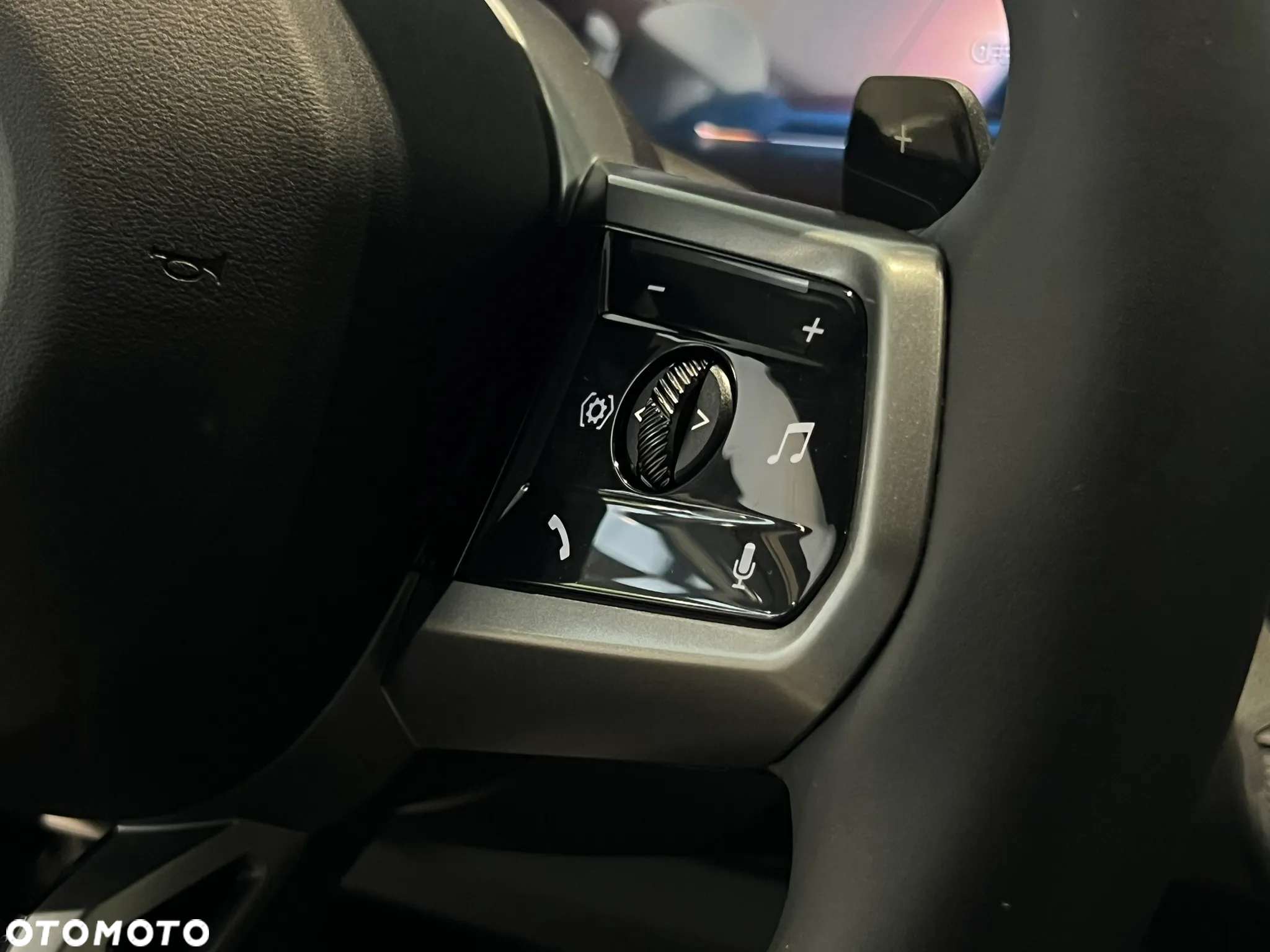 BMW Seria 5 530e xDrive PHEV M Sport - 34