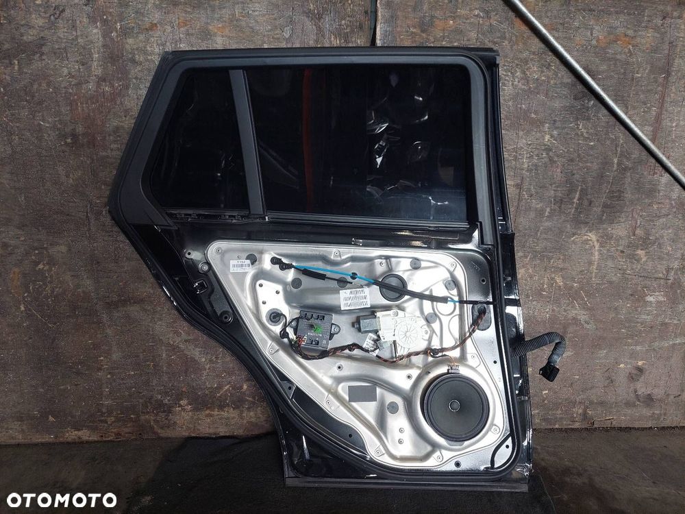 DRZWI KOMPLETNE LEWY TYŁ MERCEDES-BENZ W204 C KLASA KOMBI 197 ID235027 - 6