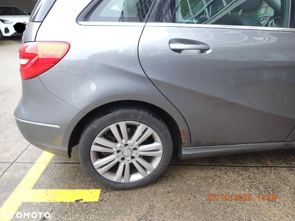 Mercedes-Benz Klasa B 220 4-Matic - 7