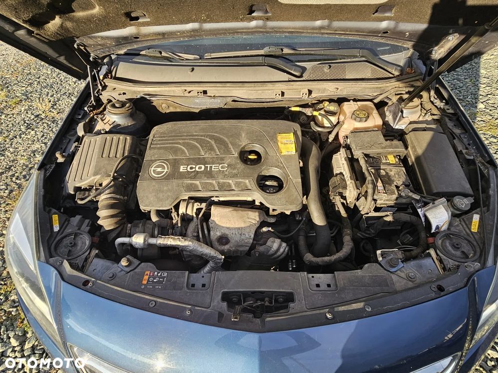 Opel Insignia - 22