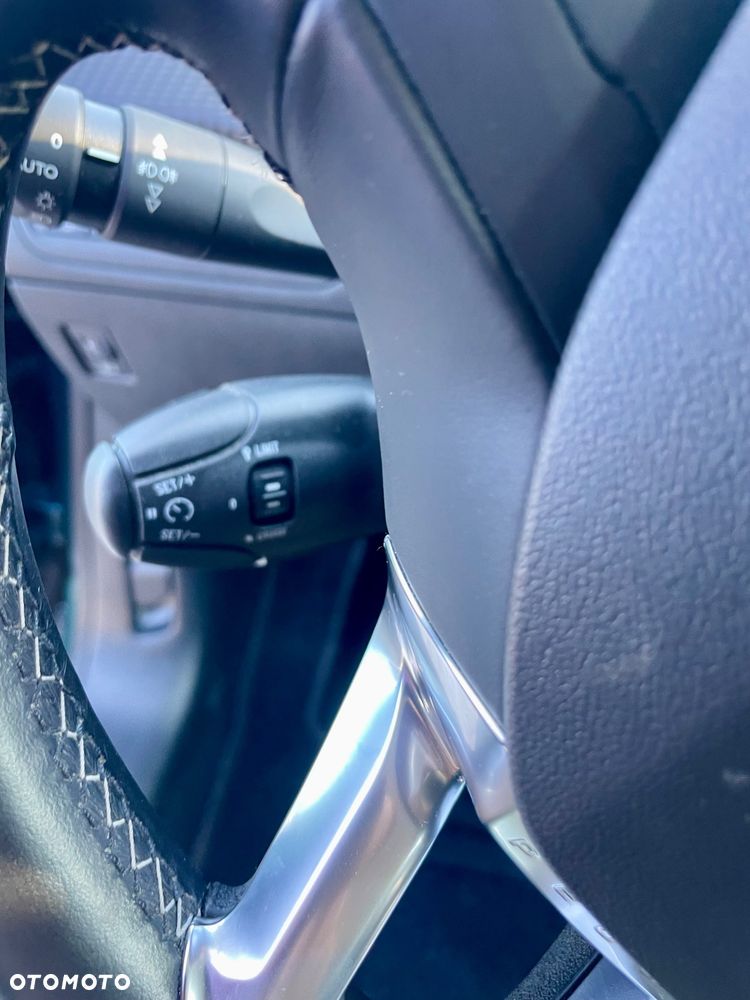Peugeot 2008 PureTech 130 GPF Stop&Start Allure - 23