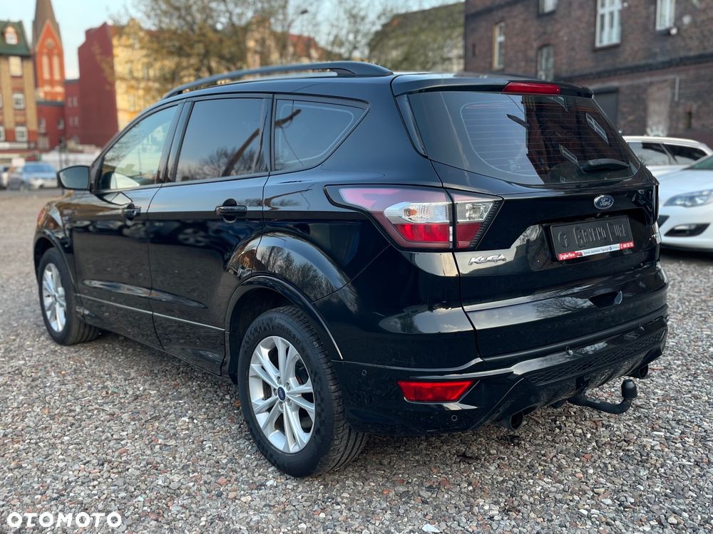 Ford Kuga 1.5 EcoBoost 2x4 ST-Line - 11