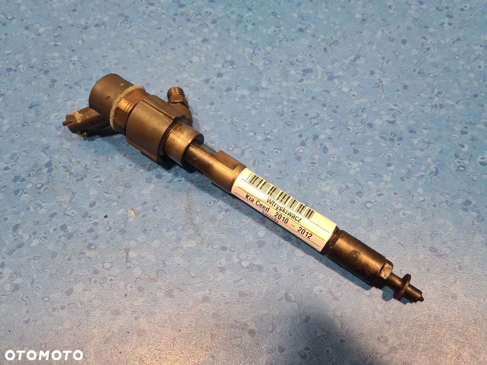 KIA CEED I LIFT WTRYSKIWACZ 33800-27400 D4EA - 1
