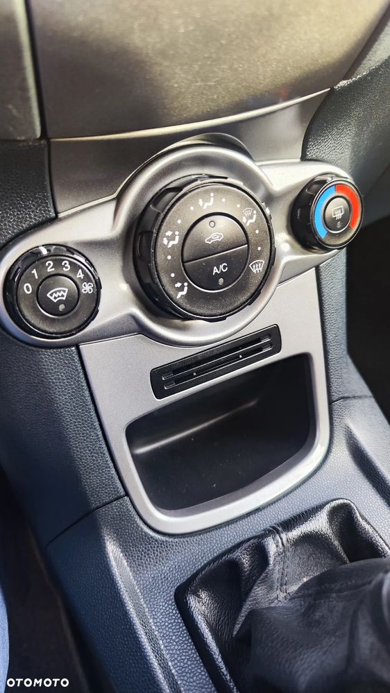 Ford Fiesta 1.25 Viva - 25