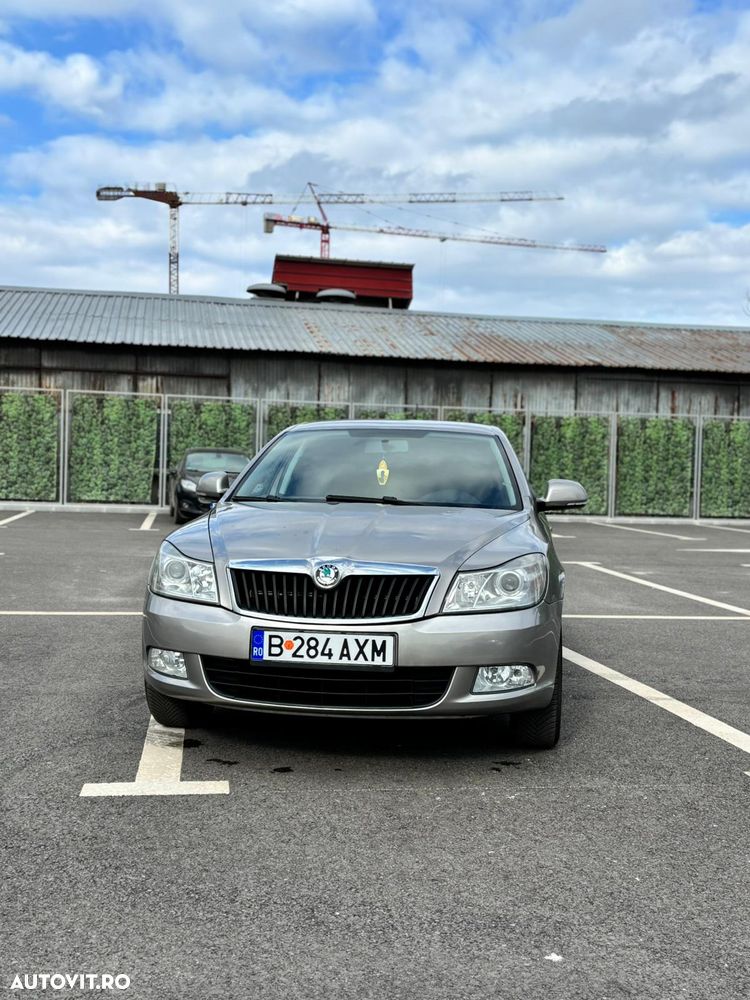 Skoda Octavia 1.6 TDI ELEGANCE - 1