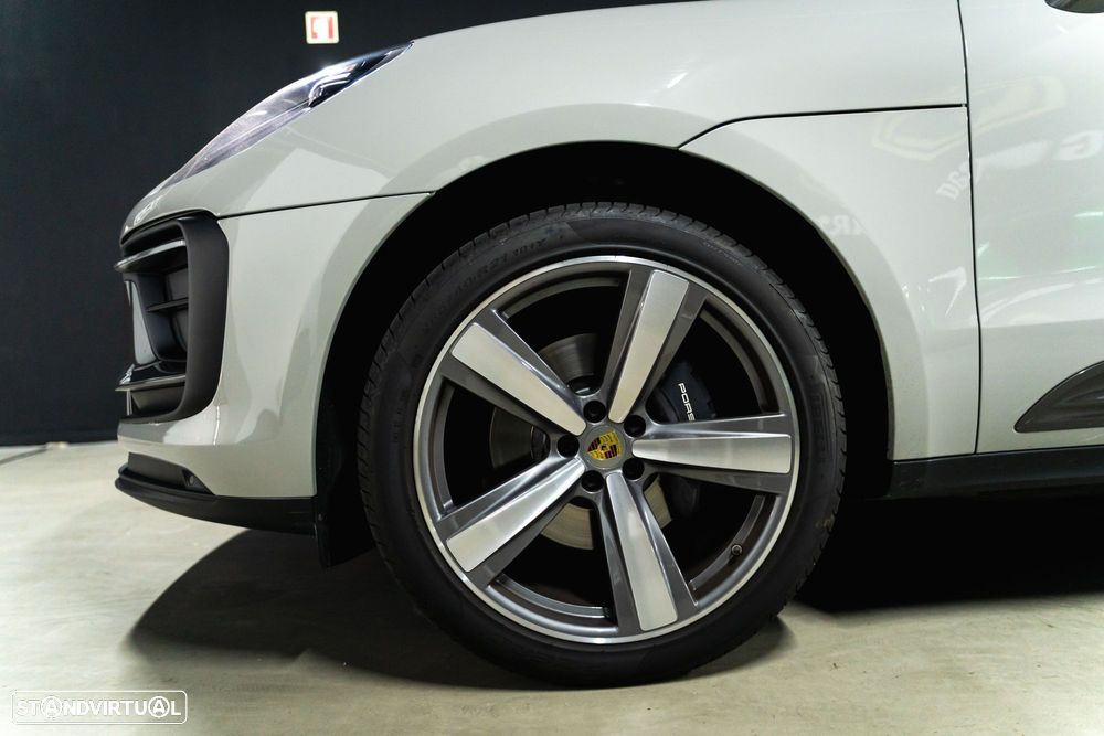 Porsche Macan T - 26