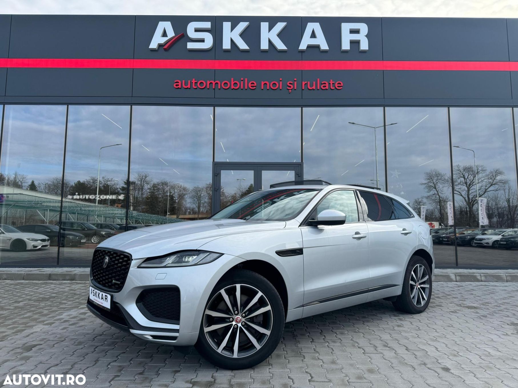 Jaguar F-Pace P400e AWD R-Dynamic SE - 1
